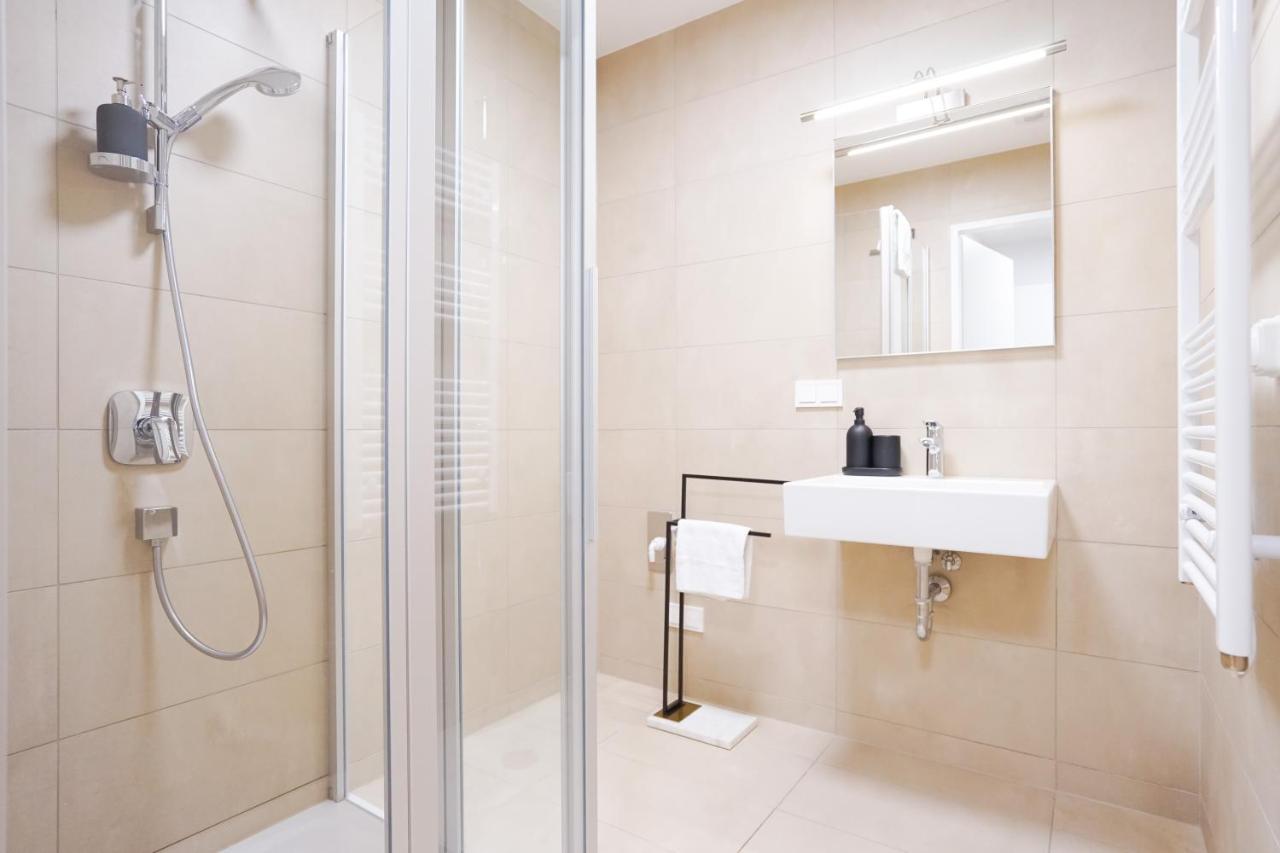 Boutique Studio With Terrace And Pool Viena Exterior foto